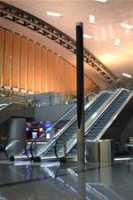 Фото Новые Renkus-Heinz Iconyx в аэропорту Дохи