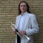 Фото Музыкальный дивертисмент для двух труб и рояля